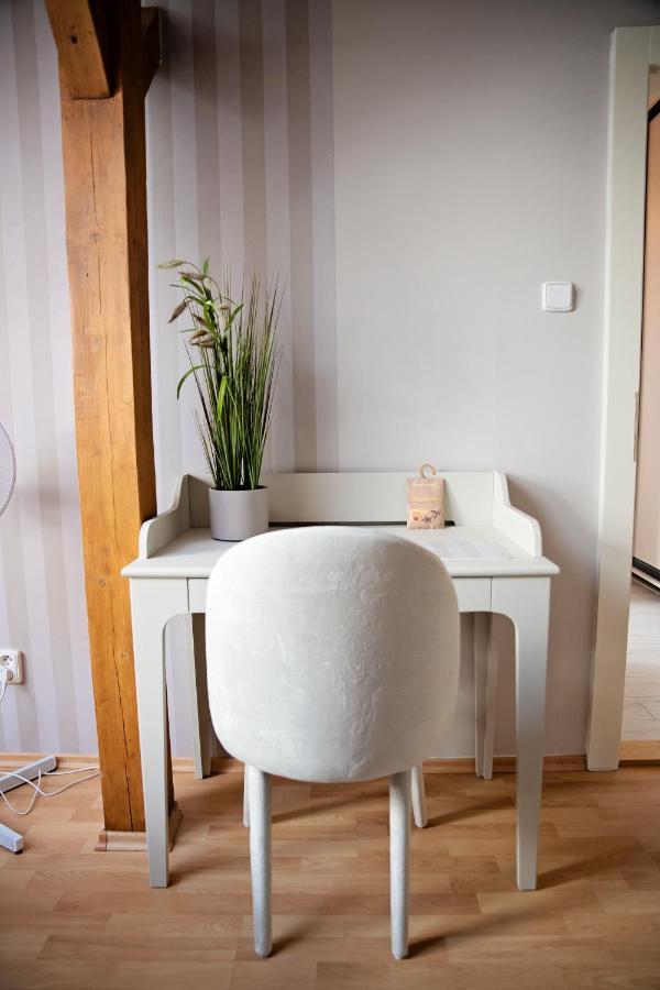 Cozy Modern Apartment In The Old Town - Hlavna Street Kosice Exterior photo