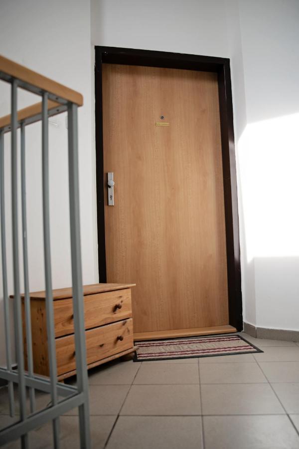 Cozy Modern Apartment In The Old Town - Hlavna Street Kosice Exterior photo